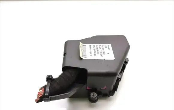 Audi A6 S6 C6 4F Fuse module