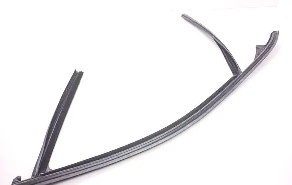 Mercedes-Benz GLS X166 Rubber seal front door (on door) A1667252500