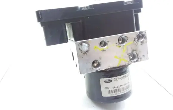 Ford Focus ABS Pump 5WK84031 2M512M110EB