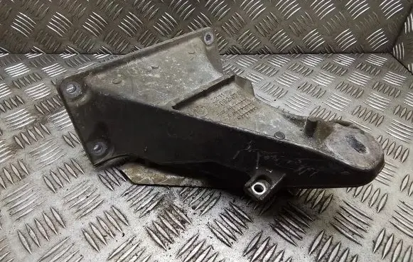 Volkswagen Transporter - Caravelle T5 Engine mounting bracket 1092974 22111092974
