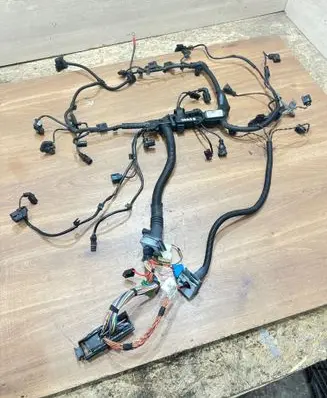 BMW 3 E90 E91 Engine installation wiring loom 758063303B 851168204 851168304