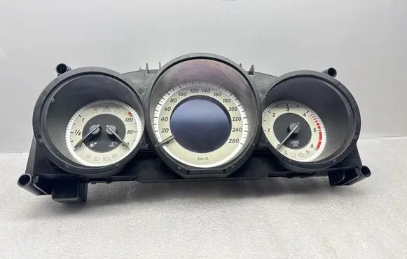 Mercedes-Benz CLS C218 X218 Speedometer (instrument cluster) A2189007302 A2C53435189