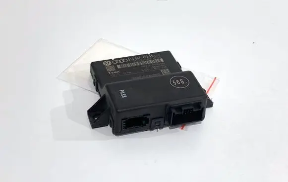 Audi Q5 SQ5 Gateway control module 8T0907468AD
