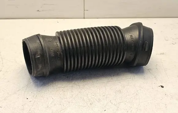 Peugeot 207 Air intake duct part 9684577280