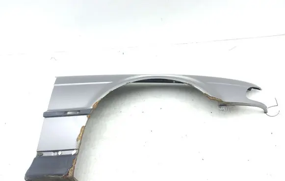 BMW 7 E38 Fender