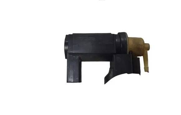 Volvo V40 Turbo solenoid valve 31339808 70466400