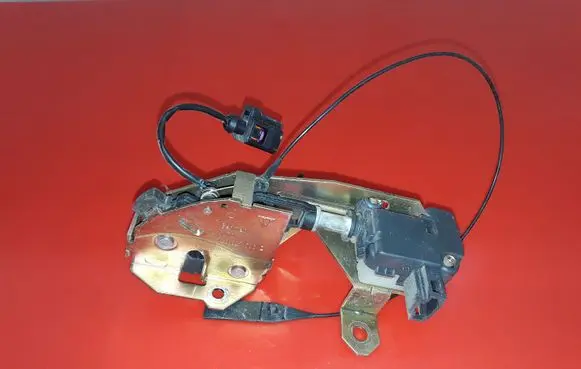 Volkswagen Touareg I Tailgate window lock/catch/latch 7L0827506D