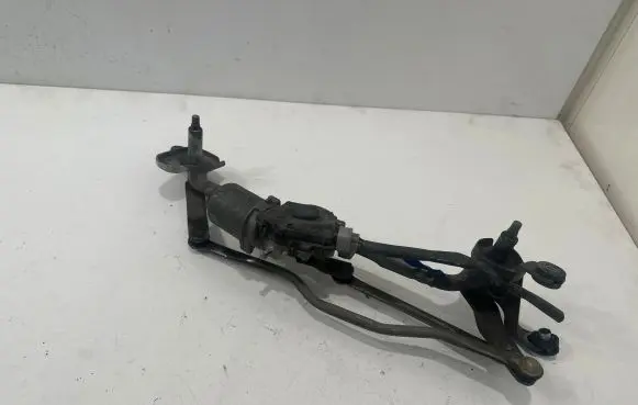 Mazda 5 Front wiper linkage and motor 1593000600