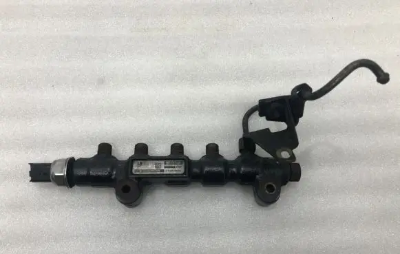 Peugeot 207 Fuel main line pipe