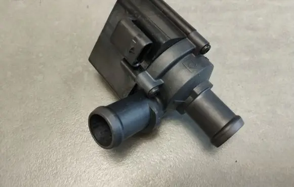 Audi A4 S4 B9 Electric auxiliary coolant/water pump 06H121601N