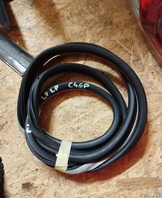 Citroen C4 Grand Picasso Front door rubber seal 
