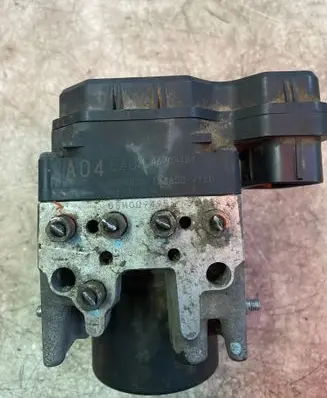 Mitsubishi L200 ABS Pump 4670A484