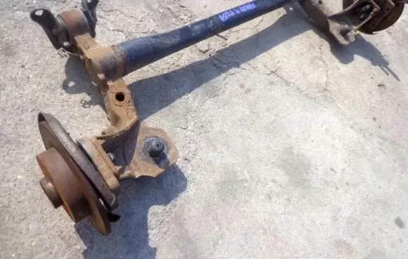 Opel Astra H Rear axle beam 
