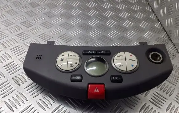Nissan Micra Interior fan control switch 27500AX701