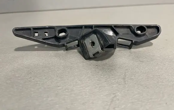 BMW 3 GT F34 Front bumper mounting bracket 7293804