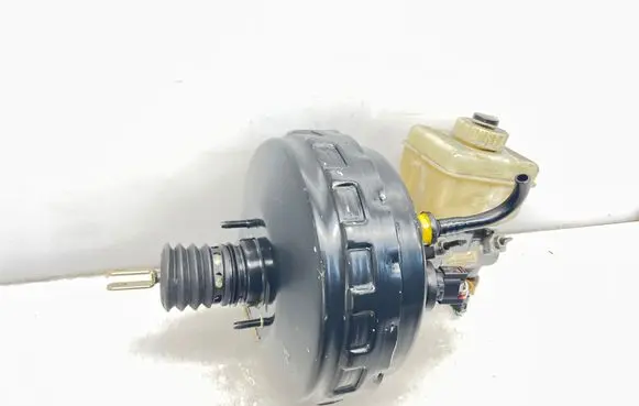 Mercedes-Benz ML W163 Brake booster A1634300130