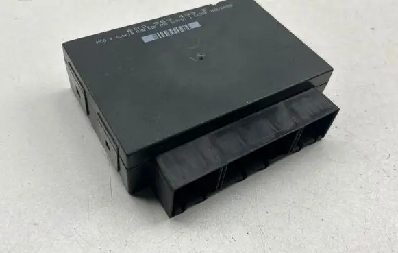 Skoda Fabia Mk1 (6Y) Comfort/convenience module 6Q0959433E 5DK00812901