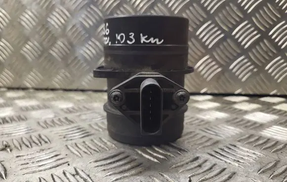 Volkswagen PASSAT B6 Mass air flow meter 074906461B