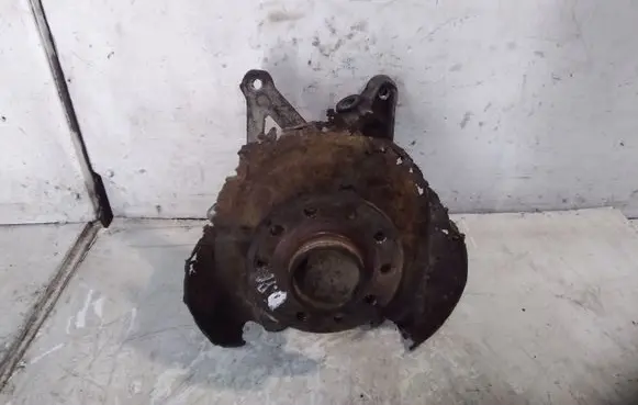 Opel Vectra C Rear wheel hub spindle/knuckle 