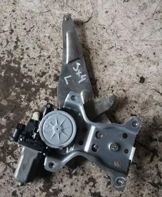 Suzuki SX4 Rear window lifting mechanism without motor