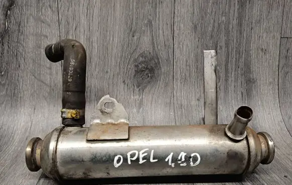 Opel Vectra C EGR valve cooler 55203716