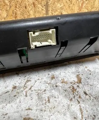 Mercedes-Benz S W220 Climate control unit 2208301185 00063702