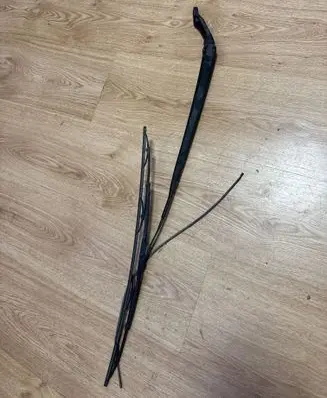 Honda HR-V Front wiper blade arm