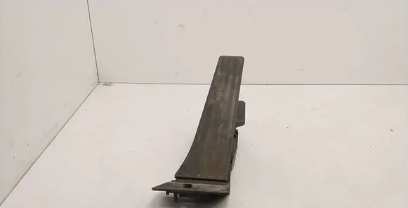 BMW 1 F20 F21 Accelerator throttle pedal 6853176 6PV01043530 12037313DE