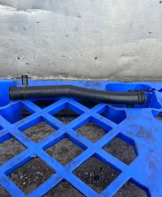Volkswagen Golf V Engine coolant pipe/hose 03C121065B