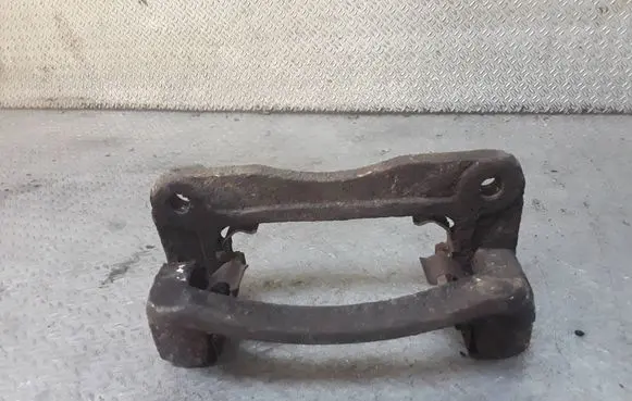 Chevrolet Captiva Brake caliper pad carrier rear 