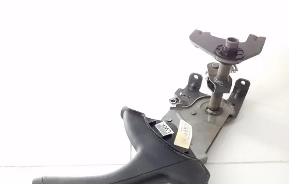KIA Sportage Handbrake/parking brake lever assembly 597103W000