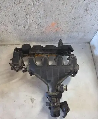 Citroen C4 Grand Picasso Intake manifold 9662688980