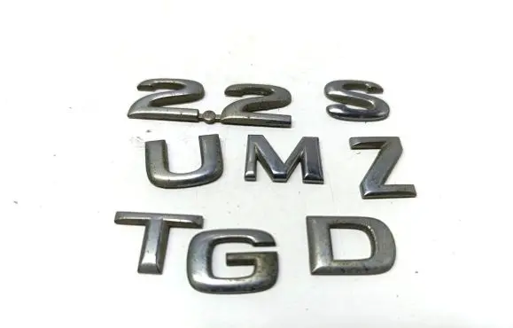 Opel Signum Manufacturers badge/model letters 