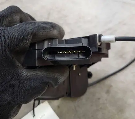 Volvo V60 Front door lock A046465 405141415 31301738