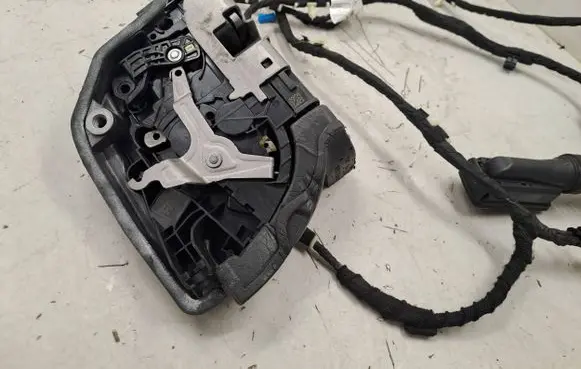 BMW X7 G07 Rear door lock 9464884 A052111 19864010