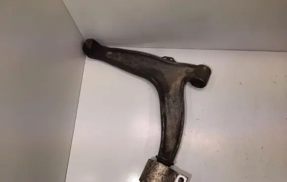 Opel Vectra C Front lower control arm/wishbone