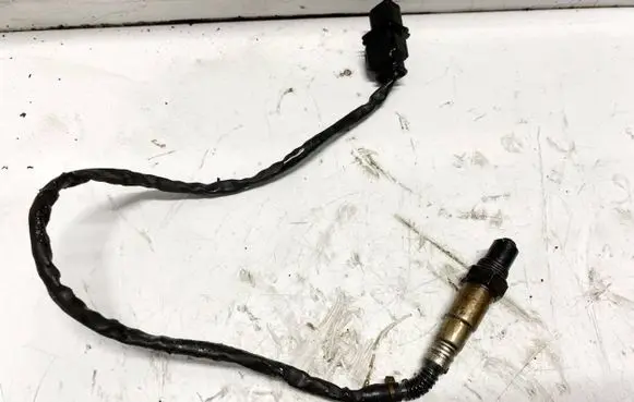 Volkswagen Tiguan Lambda probe sensor 03L906262 0281001025