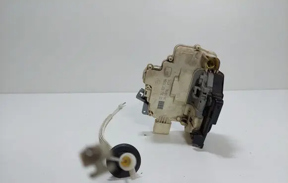 Audi Q7 4L Front door lock 3C1837015A