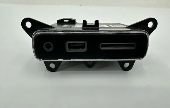Jeep Grand Cherokee USB socket connector 68141322AA