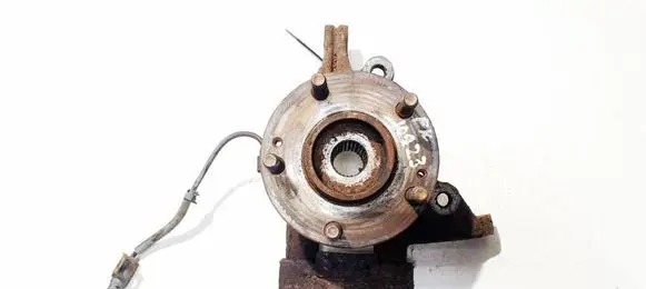 Hyundai i30 Front wheel hub