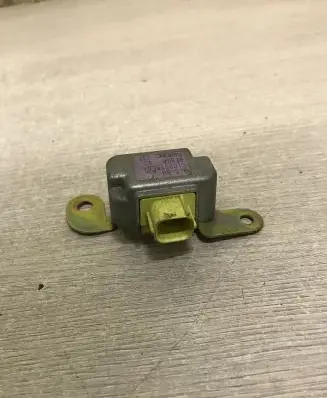 Mazda Premacy Airbag deployment crash/impact sensor C10057KC0A