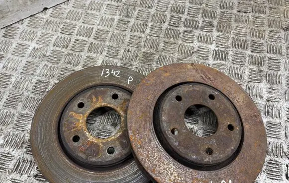 Chrysler Grand Voyager V Front brake disc