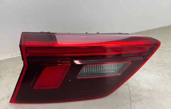 Volkswagen Tiguan Tailgate rear/tail lights 5NA945093G