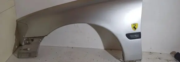 Volvo V70 Fender
