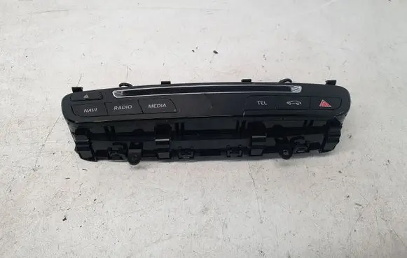 Mercedes-Benz C W205 Head unit multimedia control A2059054601
