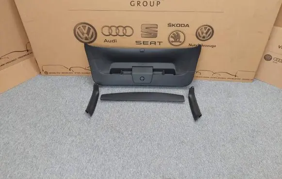 Volkswagen Golf VII Tailgate trim 5G6867605D 5G6867713C 5G6867714C