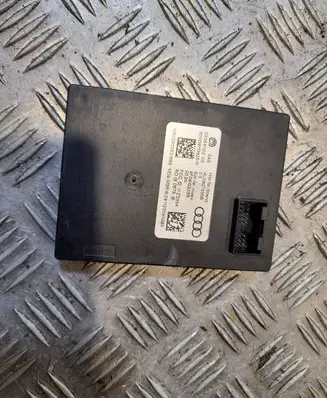Audi Q7 4L Keyless (KESSY) go control unit/module 4L0907335B
