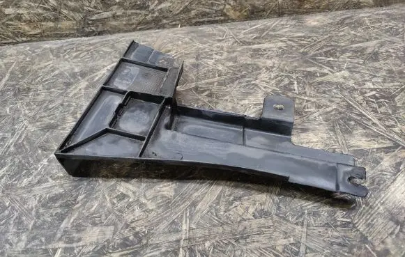 Mini One - Cooper R50 - 53 Rear bumper mounting bracket 13077710