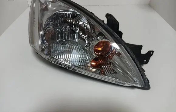 Mitsubishi Lancer Headlight/headlamp 907-38200