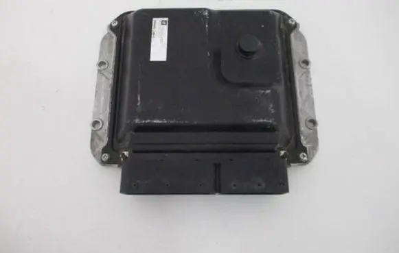 Opel Astra J Engine control unit/module 55575315